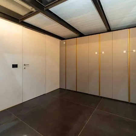 Prestigioso Loft In San Babila A 5 Min. Dal Duomo 公寓 *