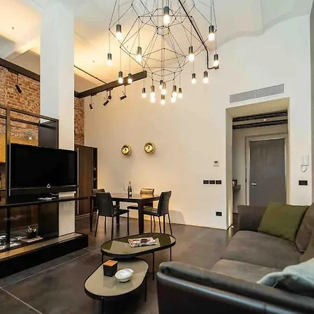 Prestigioso Loft In San Babila A 5 Min. Dal Duomo