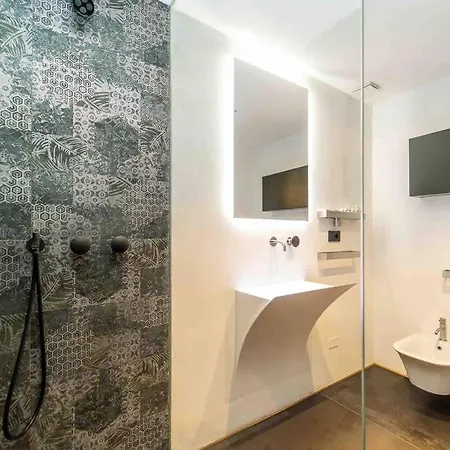 Prestigioso Loft In San Babila A 5 Min. Dal Duomo 公寓