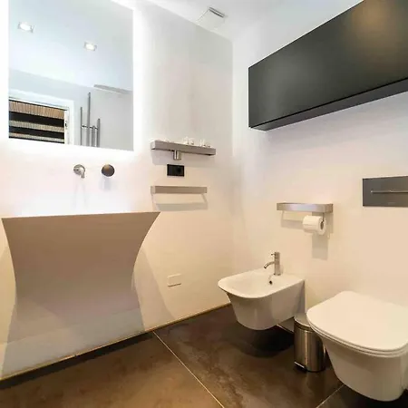 Prestigioso Loft In San Babila A 5 Min. Dal Duomo 米兰